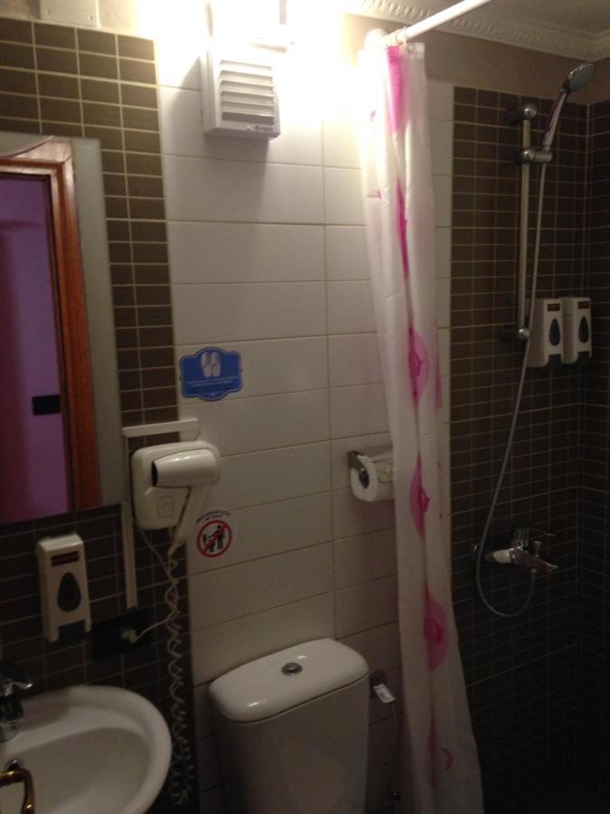 Hotel Vila Mano Korce Eksteriør bilde