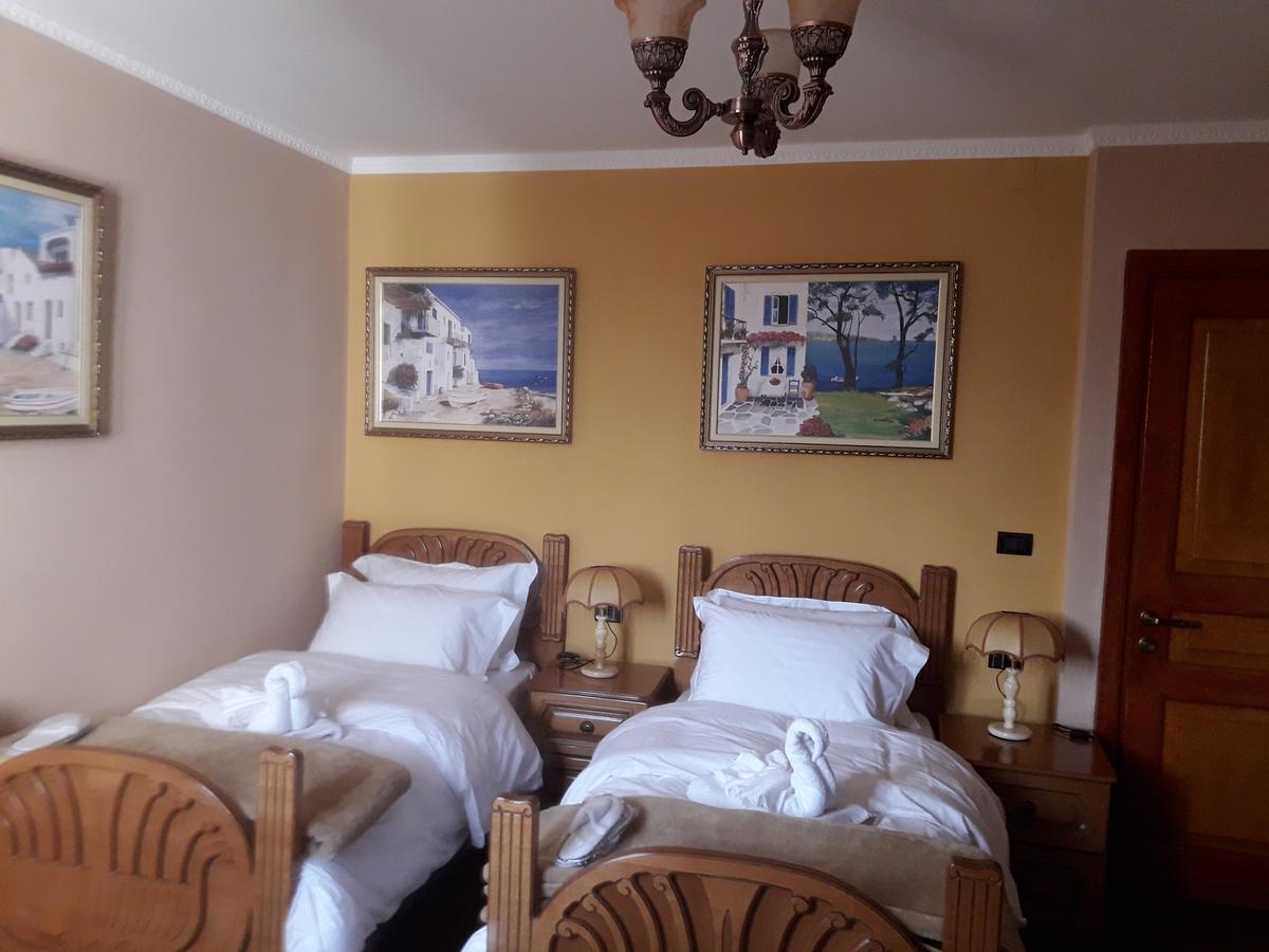 Hotel Vila Mano Korce Eksteriør bilde