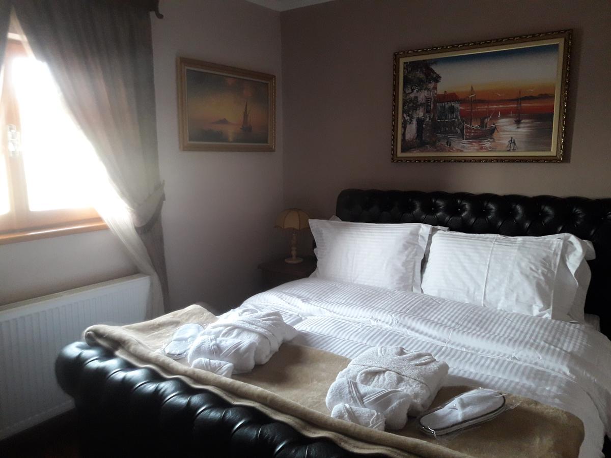 Hotel Vila Mano Korce Eksteriør bilde
